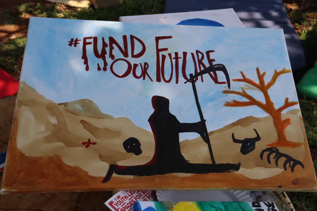 gp_zim's tweet photo. #FundOurFuture is not a call for charity, it's a common sense call for justice ⚖️. We cannot continue funding fossil fuels &amp; industrial agriculture whilst we know that the two are the greatest drivers of the climate crisis☠️. Fund feminist green alternatives such as agroecology! https://t.co/1ZpAan17ES
