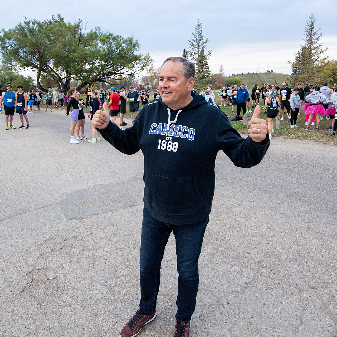 camecocommunity's tweet photo. And they're OFF!  

More than 6,700 people are participating either in person, or virtually, in this year's #Cameco Step Up for Mental Health Run/Walk.  Have a safe and fun run all!

We are deeply appreciative of everyone's support.  #stepupsk https://t.co/PvnlD7Cjgz