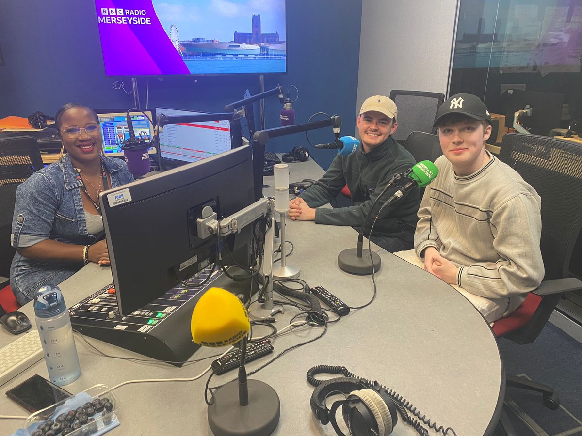 Thanks to BBC Radio Merseyside for inviting I Am Steven Gerrard writer Sean and Actor Joe Cowin on today. Great to hear them chat about the show! Tickets for the show are selling fast, so get yours to avoid missing out on this beautiful story! 🎟️ - bit.ly/WHN-IASG