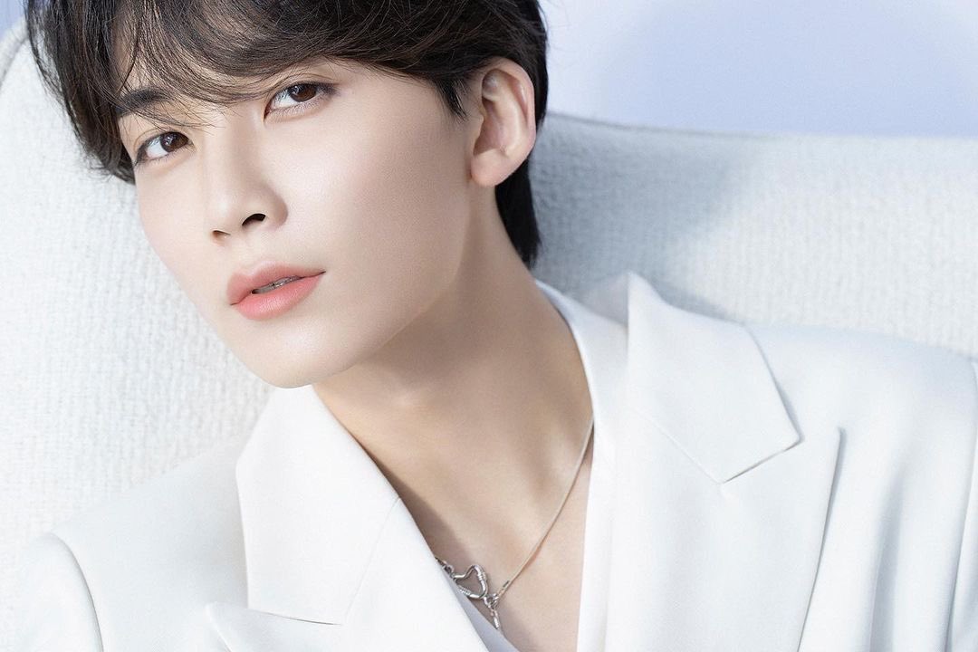 fairylittlerly's tweet photo. 𝚂𝚙𝚎𝚌𝚒𝚊𝚕 𝙲𝚑𝚊𝚙𝚝𝚎𝚛

𝓙𝓮𝓲𝓱𝓪𝓷 𝓐𝓷𝓭𝓻𝓪𝓽𝓪𝓶𝓪

Jeonghan SVT few tweets au https://t.co/b89vFWR6Ml