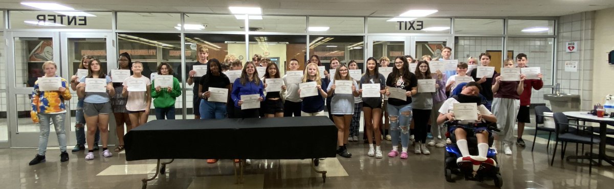 MrStasa_WWMS's tweet photo. Congratulations to our current eighth grade students who earned the Principal’s List and the Honor Roll during their seventh grade year at Thursday's Academic Awards.
@WESchools
@WESPRDirector https://t.co/uYgUFifjkR