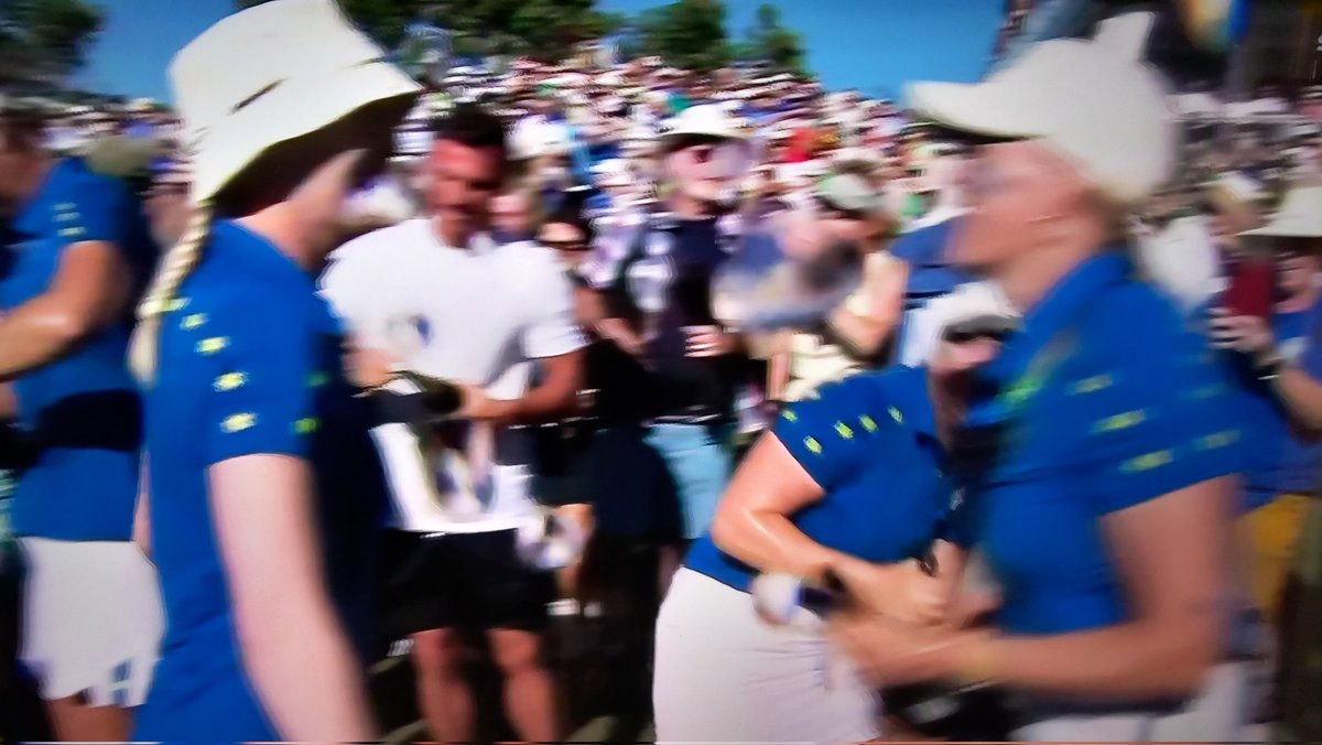 What an exciting day 3 at the #SolheimCup2023!

After the 1st morning 4somes Europe were clear underdogs but they showed how big their hearts are by continuing to fight and clawing it back.

Congratulations ladies you are a credit to our continent! 🏌‍♀️⛳️🥂

Europe retain! 14-14