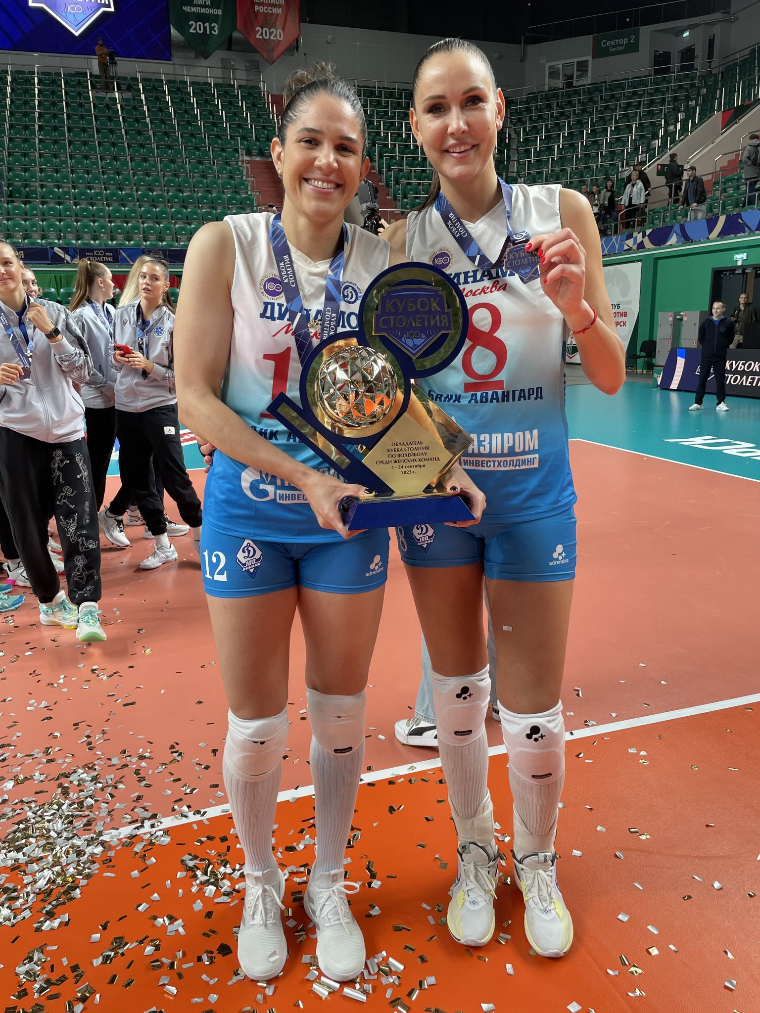 Natália é decisiva em vitória do Dínamo Moscou na Liga Russa de vôlei