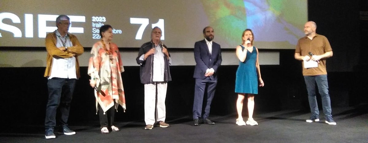 Gran sesión en #71SSIFF con fragmentos de FESTIVALES DE ESPAÑA (1964), de José Val del Omar, y la versión íntegra de FURIA ESPAÑOLA (1975), de Francesc Betriú. Por las proyecciones, y por las explicaciones de quienes han logrado con su trabajo las recuperaciones de ambos (1/3).