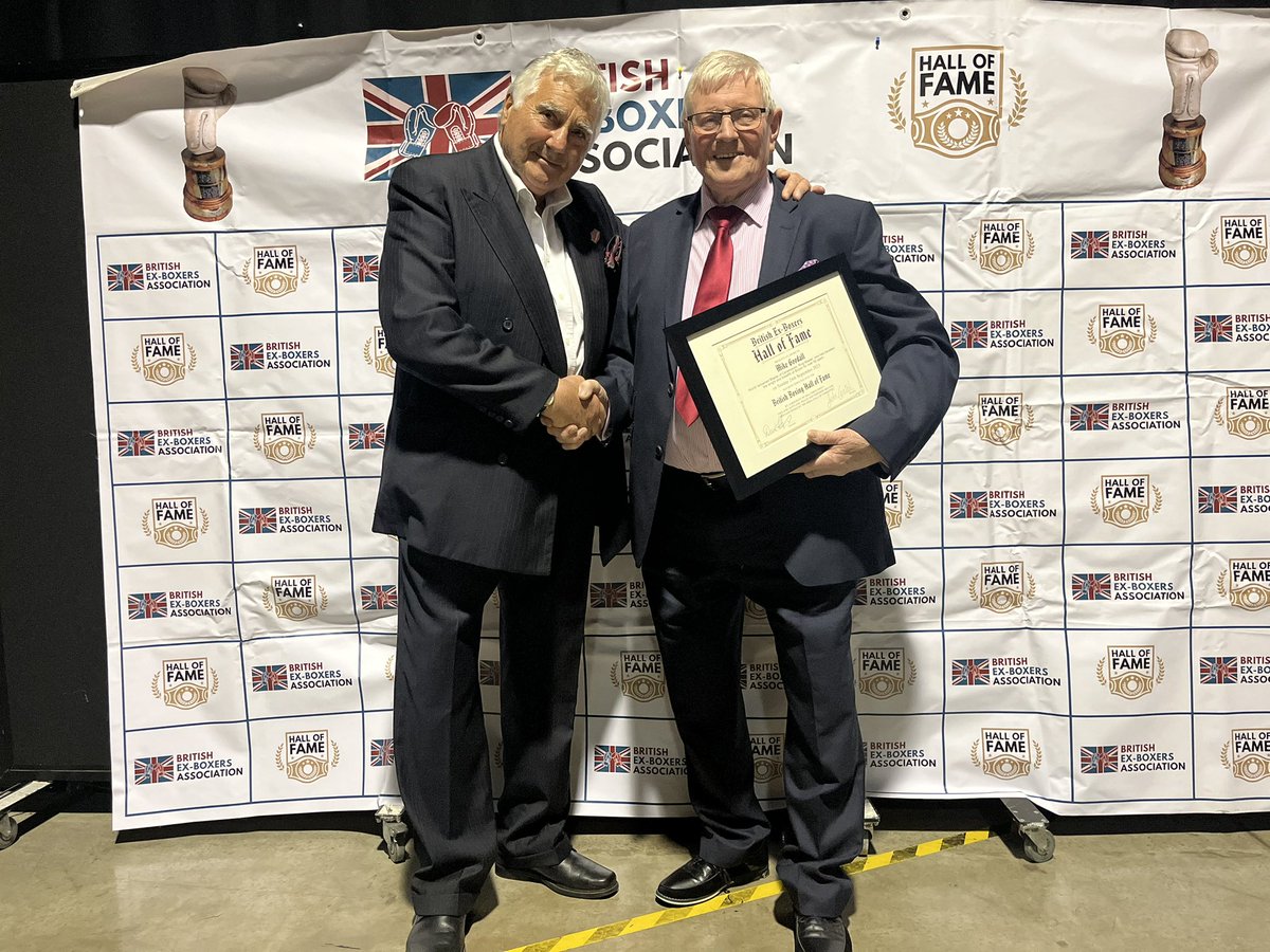 Extremely proud and humbled to have been inducted in the British Ex boxers Hall of Fame today in Leeds by old school mate and fellow boxer from Grove School in Hastings 64 years ago .Dave Harris    Thank you @Ringcraftboxing 
#boxingawards