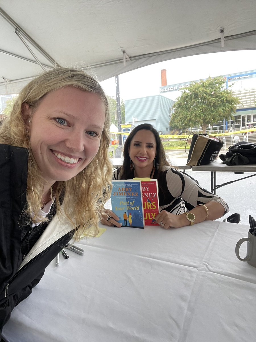 thedailykaily's tweet image. Went to @BookmarksNC’s festival of books yesterday and it never disappoints! #read #supportlocalbookstores