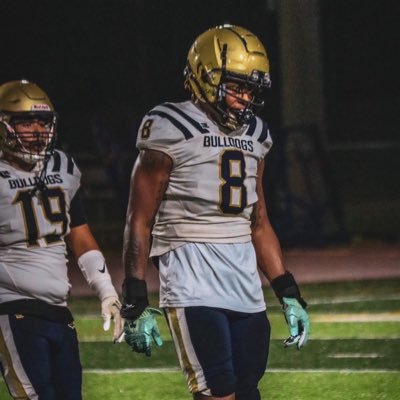 carljfred's tweet photo. Hylton vs Woodbridge Game Report: 
@denzellxmbertt 
@55problemzz 
@certifieddw12 
@PrepRedzoneVA 

https://t.co/ZP441ZzmUD https://t.co/Xrr98aYHJ3