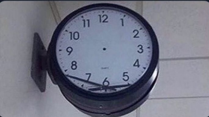 "T'inquiète ton heure viendra tu trouveras l'amour toi aussi "
Mon heure :