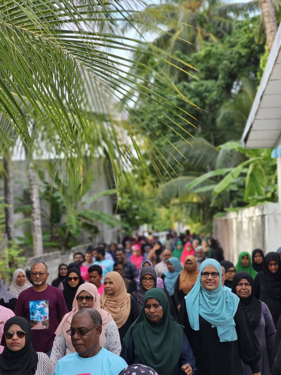 addorhythm's tweet photo. ލާމުގައި ހުއްޓުމެއްނެތި @MMuizzu ހޮވަން ކުރަންހުރި ކޮންމެ މަސައްކަތެއް ކުރުމުގައި ބަދަވިކަން މަތީ ބަދަހި ގުޅުމުގައި 

ދިވެހިންގެ ރާއްޖެކަމަށް 30 ވަނަ ދުވަހު ލާމުން ހުކުންކުރާ މަންޒަރު ސާފު 

#MuizzuSembe2023 
#DhiveheengeRaajje https://t.co/yrUYX2W3Bv
