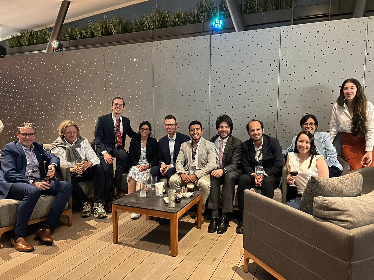paomorejon's tweet photo. Gracias @alexariasmx20 @drdargaray por la maravillosa experiencia de @congresoC3

No hay palabras para agradecer a Mexico 🇲🇽 el cariño y reconocimiento con una cardióloga🫀ecuatoriana que tiene la fortuna de compartir con ustedes academia, con un mensaje a favor de la educación médica y con el entusiasmo al pensar en un proyecto en mi país.

Gracias a todos los amigos nuevos y los de siempre, por las herramientas nuevas y su apoyo; por escuchar las necesidades y ver las oportunidades de formación para los residentes de mi país…. Sin duda, lo haremos🙌🏻

Nos vemos en el 2024‼️
