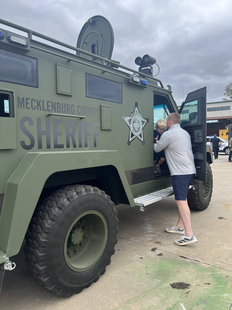 LibbyWeihsmann's tweet image. This kid was @MeckCounty’s Touch-A-Truck’s biggest fan yesterday 🚛🚜
