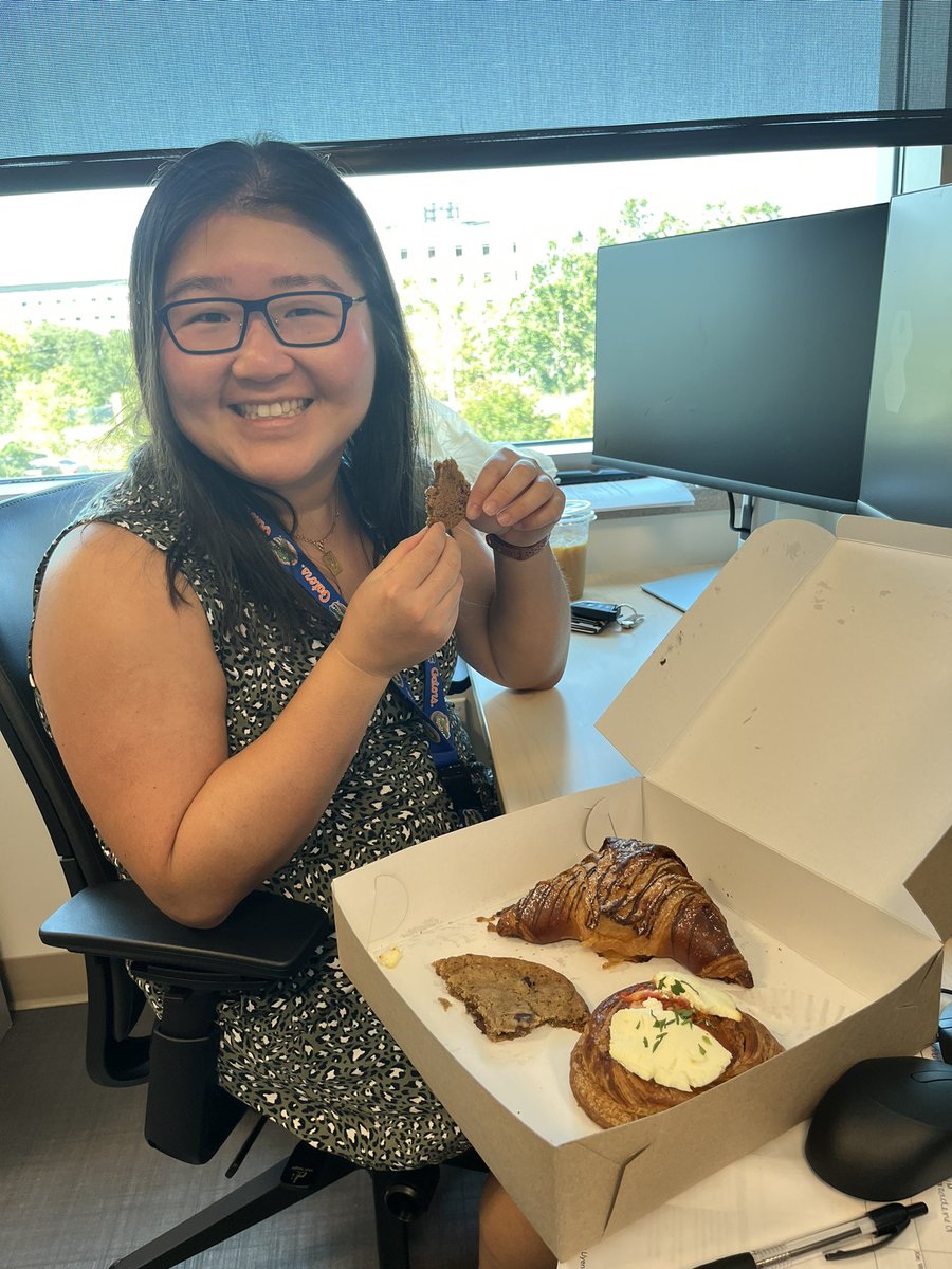 jordan_smith22's tweet photo. On this weekend’s version of fantastic @UF_Urology attendings who bring in treats for the call team: @WenyanXie
The best Gainesville goodies from Upper Crust bakery!
👀#AUAmatch24
We have the best faculty!
@Uro_Res #StreamTeam https://t.co/4w33rjemyj