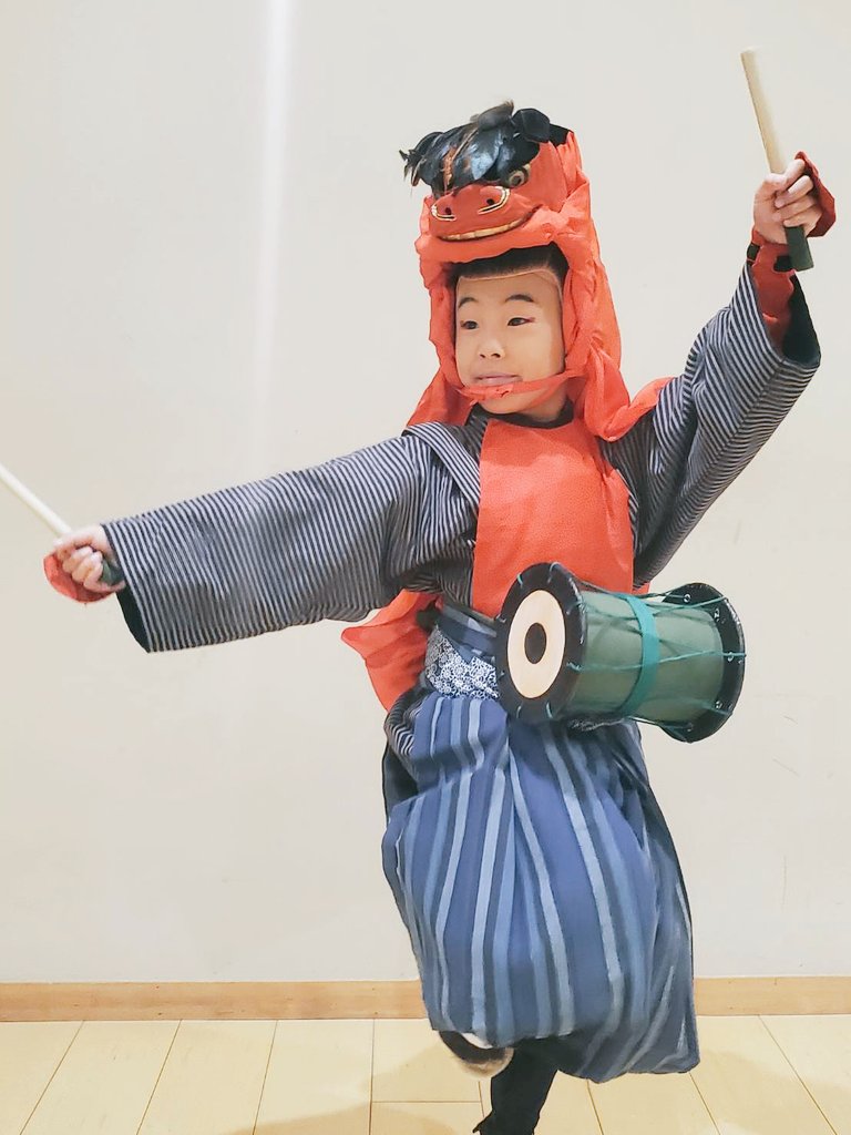 俵屋相伝 : 受け継がれしもの　佐藤年　匿名配送 Amazon.co.jp: 俵屋相伝 (受け継がれしもの) : 佐藤 年: 本