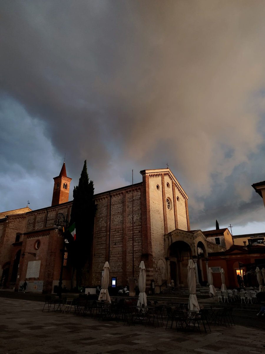 Buona serata!!⛅️🥰

#visitbassano #visitveneto #bassanodelgrappa #borghipiubelliditalia #borghitalia #bassanodascoprire #autumn #visititaly #visititalia #italy