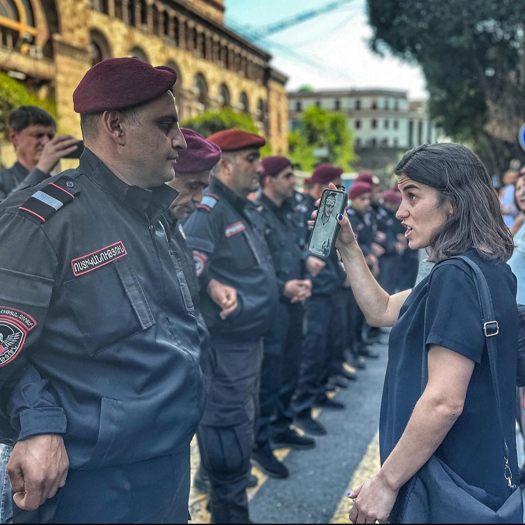 📞 Estamos en comunicación con <a href="/BettyArslanian/">Betty Arslanian</a>, periodista y corresponsal de Armenia 

👉🏽 Hablamos sobre el nuevo avance de Azerbaiyán sobre Nagorno Karabaj con un saldo de, al menos, 200 fallecidos y más de 400 heridos y heridas 

Por Futurock.fm 📻