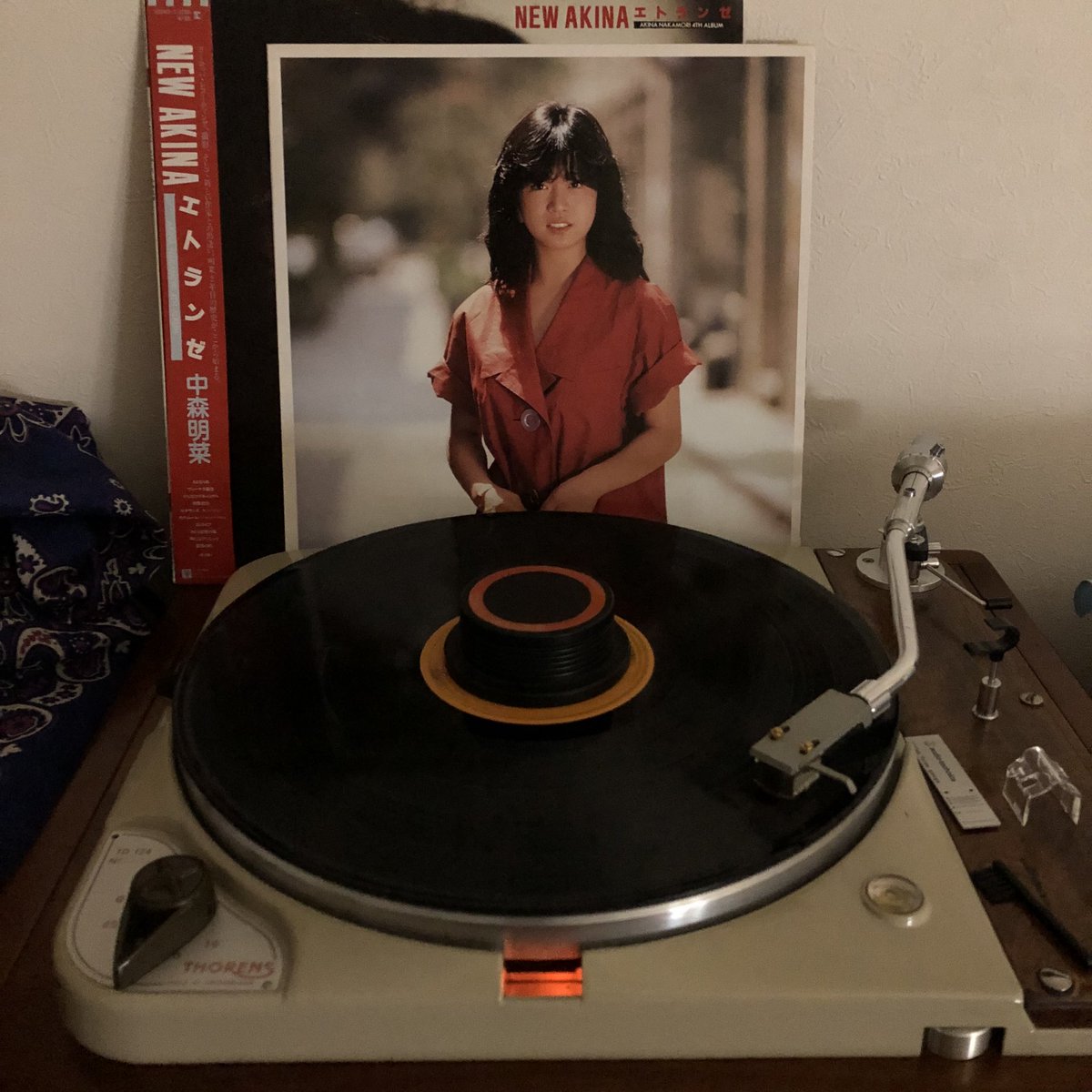 中森明菜「NEW AKINA エトランゼ」1983年リリース。デビュー2年目とは