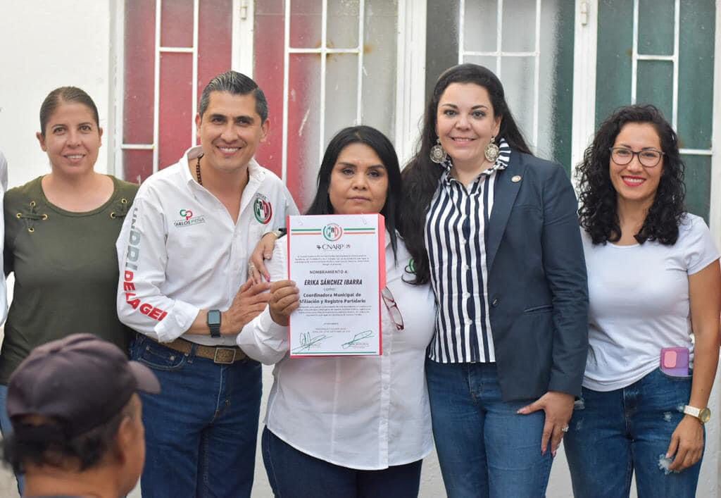 PRI_Nacional's tweet photo. ¡Gran trabajo del priismo zacatecano en esta Jornada Nacional de Afiliación! En unidad y con amor a México, las y los priistas seguiremos luchando por las causas de la ciudadanía.

Si deseas unirte al PRI, acude a tu Comité más cercano o si lo prefieres, haz tu prerregistro en https://t.co/szg8pn09z7

#SeBuscanRevolucionarios #YoMeAfilioAlPRI