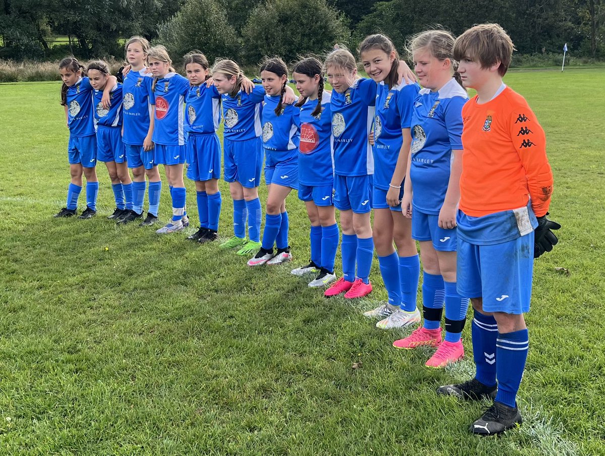 ColdstreamGirls's tweet image. Our U12 girls observed a minute’s silence before today’s game to honour and pay respect to Naomi Ferrans, a young player with @CumnockJunGirls All our thoughts at this sad time are with Naomi’s family, friends and everyone involved at Cumnock Junior Girls 💙