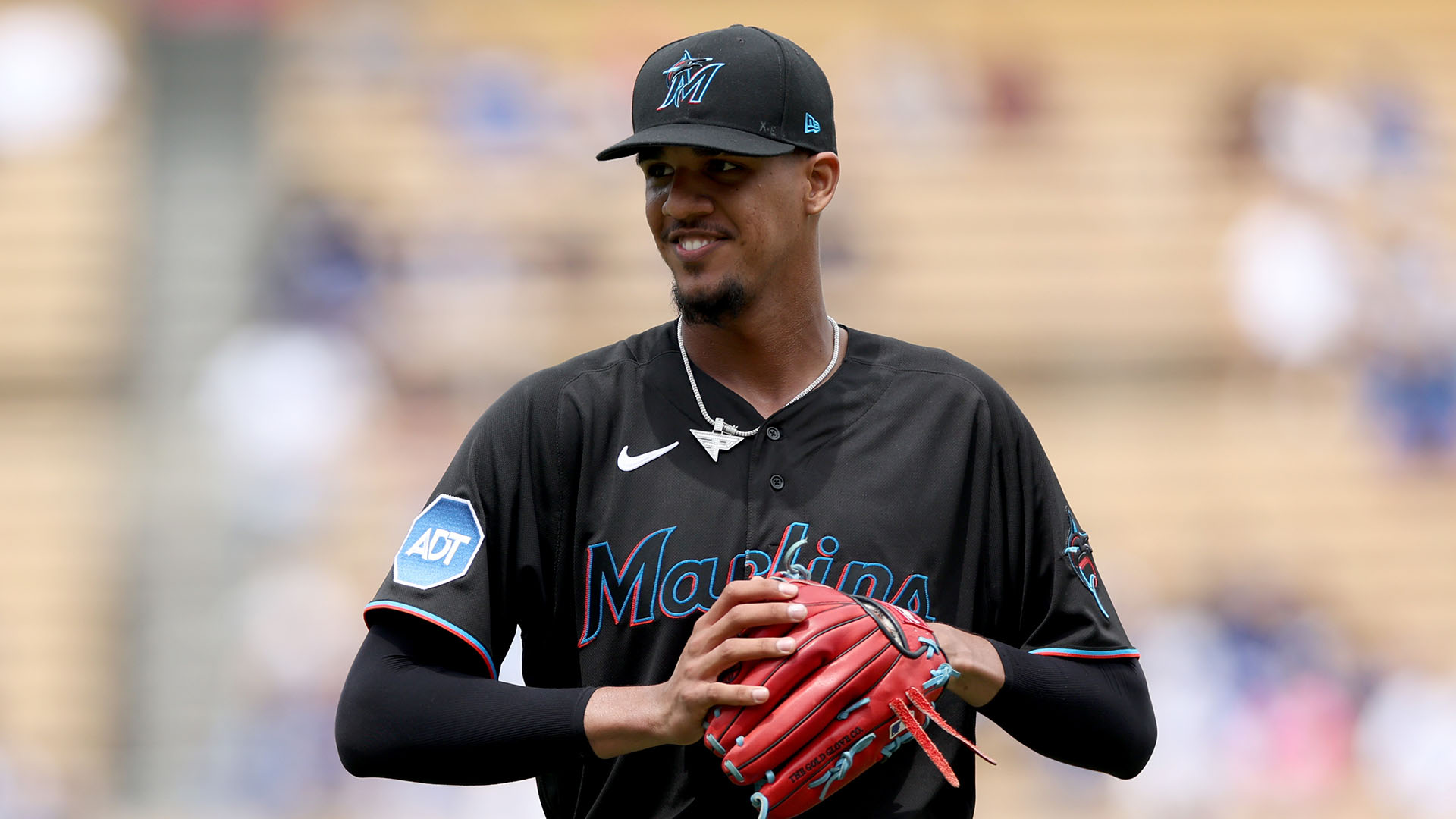 Miami Marlins on X: OFFICIAL: The #Marlins announce the signing
