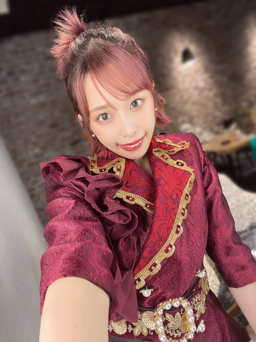 halu_philosophy's tweet photo. #フィロのスG5P
この日まつ毛の調子が絶好調だったのです
グッズサイズになっても写ってることを願ってるョ… https://t.co/kVuZx5ZR3M