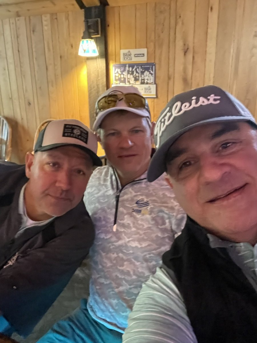 PTMongo's tweet photo. Quick weekend getaway to the Springs.. some cold and misty ⛳️ at Indian Lake Saturday… #IndianLake #thelodgeat Indian lake 🍺.. https://t.co/2Og41ZFmNc