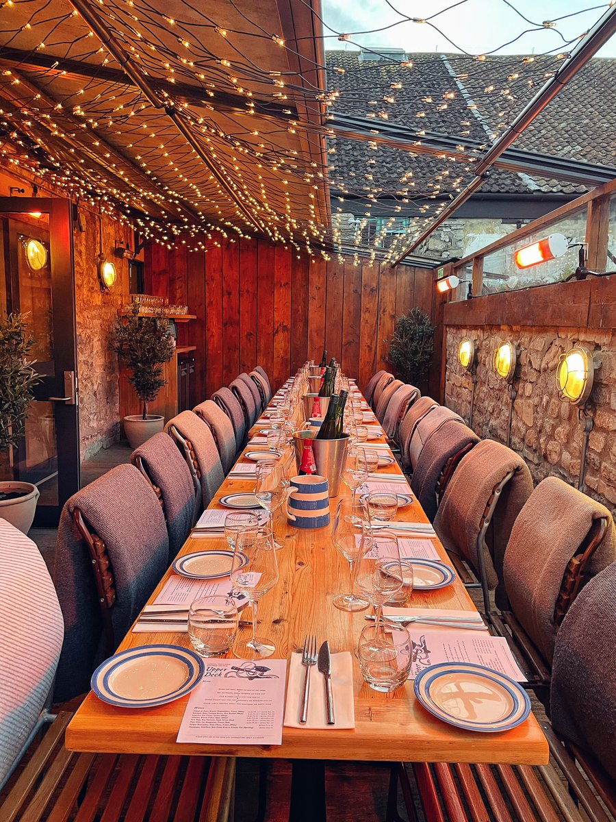 So great to have Garry &amp; Dan back in the same kitchen for the <a href="/greatbathfeast/">Great Bath Feast</a>! 

Big thanks to <a href="/angelatalkswine/">angela mount</a> for hosting and to all the friendly faces who came to support, while we picked &amp; prepared a massive crab to make a risotto 🦀

#greatbathfeast #chefdemo #crab