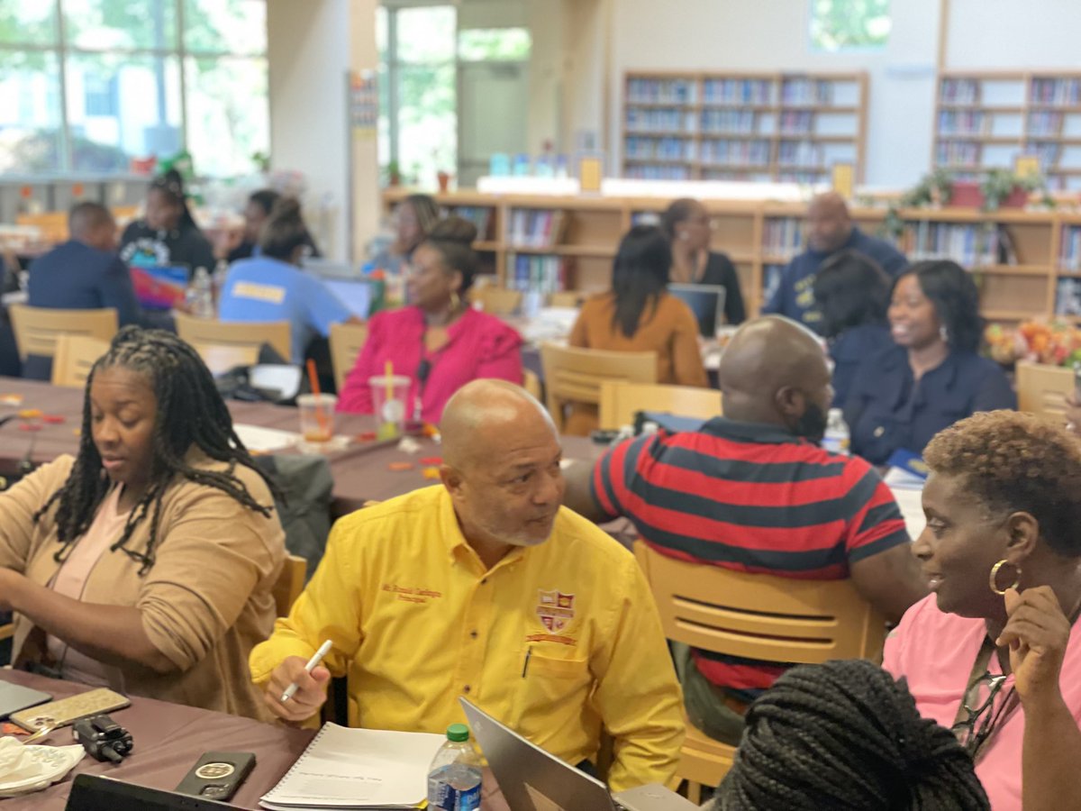 ShellyGoodrum's tweet image. What an awesome day! Mays, Single Gender &amp;amp; Non-traditional principals &amp;amp; instructional coaches engaged in a powerful day of learning! Thank u🙏 @AMusanteCoach @jimknight99 @CoachingPD for the partnership! @apsupdate #thework Thank you @ahrosser for your support!