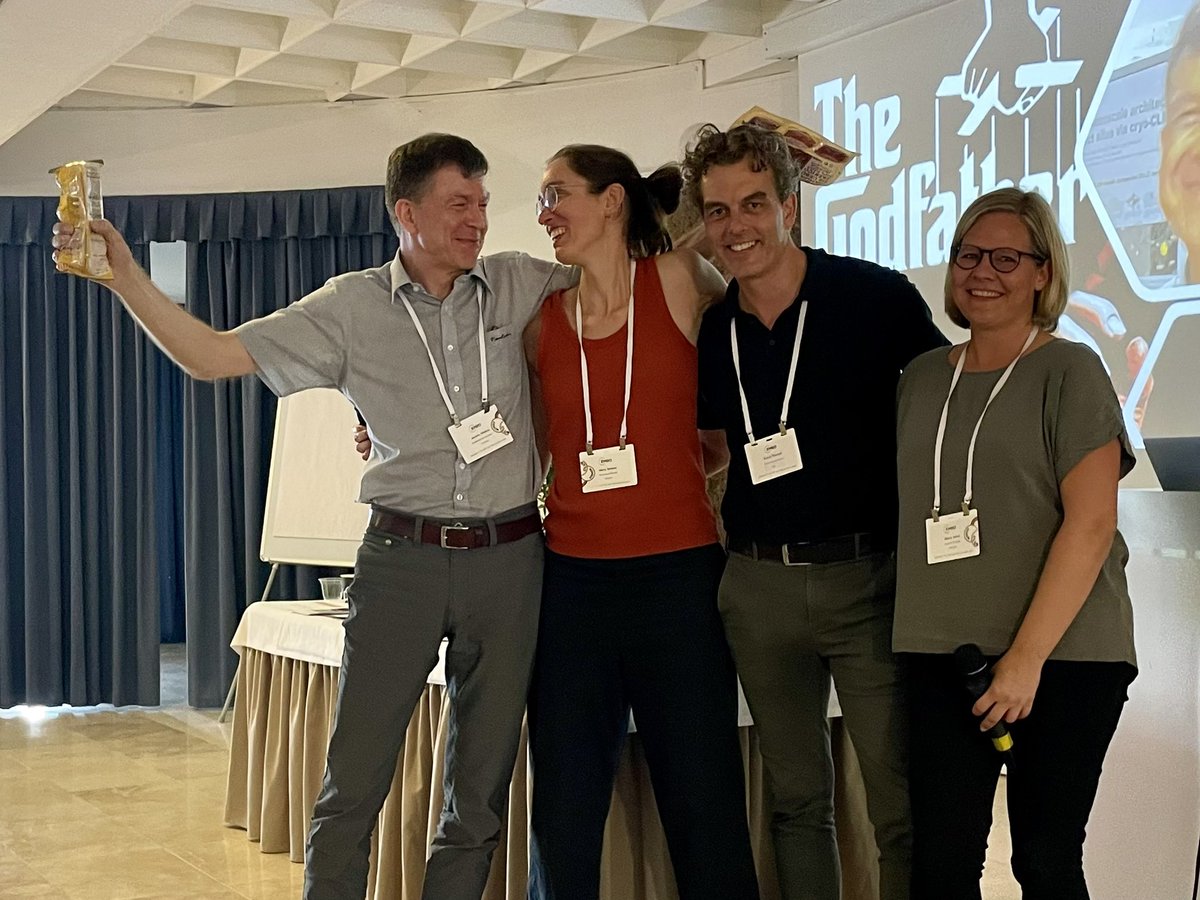 PetanLab's tweet photo. Had a great time at the #EMBOLipidDroplet Workshop, the first European LD meeting! Amazing community and fantastic science. Thank you @MariaBohnert, Robin and Bianca! Looking forward to the next one! @AlbertPol10 @dgmashek @OlzmannLab @TomazMartini @FedorovaLab @cohenlaboratory https://t.co/iqE5TC4TUR