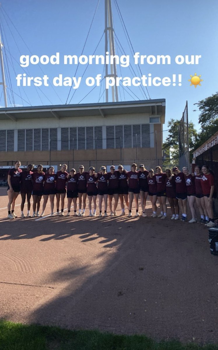 minirider's tweet photo. And so it begins….#thirdyearuchicagosoftball https://t.co/6Qy9FopyFW
