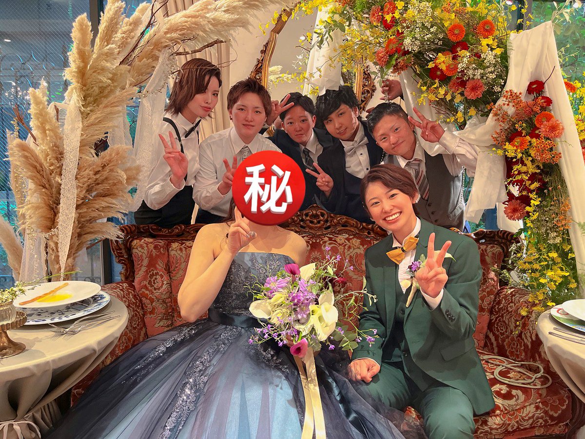 k93___1113's tweet photo. 人生初！結婚式！！
素敵すぎて幸せな気持ちになった🥰
本当におめでとう。そしてありがとう。

もはやみんなと会うことすら久々すぎたけど
変わらないね。笑

愛しのまぼたんがベビーフェイスじゃなくなってきたのは気のせいでしょうか🫣 https://t.co/zo2dbOKWrj