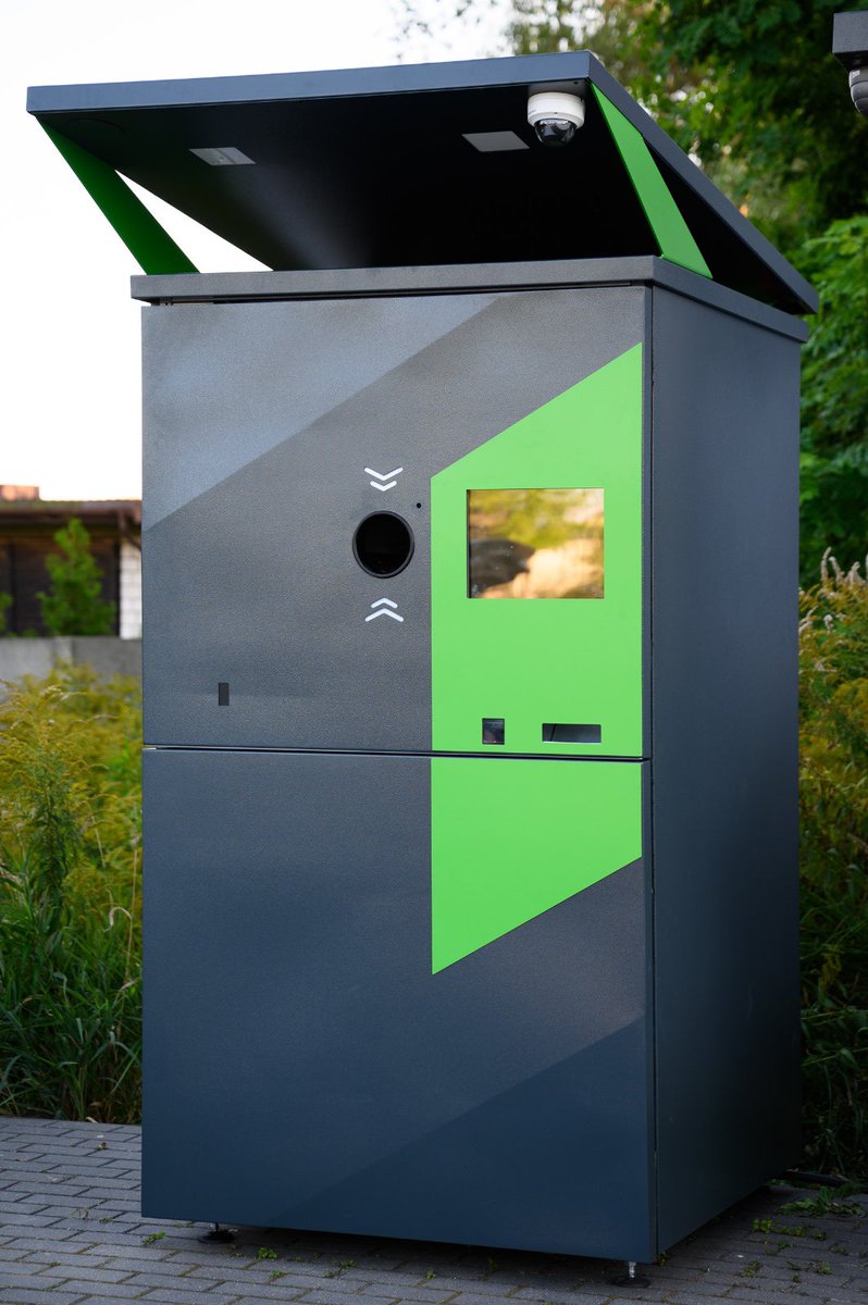 MarekWieteska's tweet photo. We love Green🌎
Green is eco👈
#recykler
#selfmaker https://t.co/2KugxXc6tn