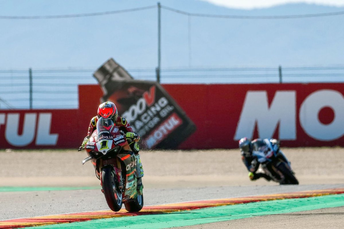 RacermediaE's tweet photo. El análisis de @AntonioRamosGP sobre el round de #AragonWorldSBK en @RacermediaE.
https://t.co/K3dtFNDKk5 https://t.co/GpgsakOSJO