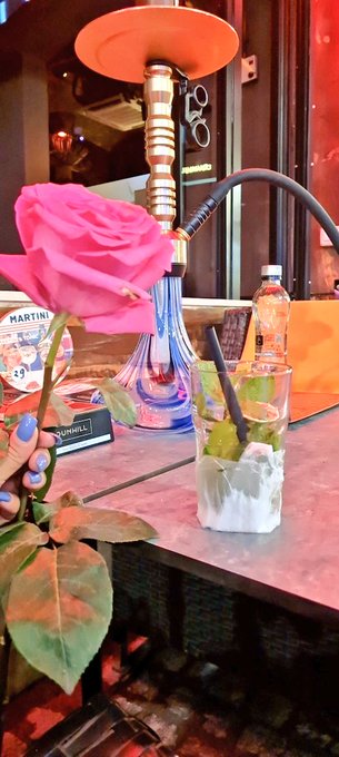 A flower for Me...I'm the fucking garden, but I apreciate it  as it come from a shy loser  that paid<a href="/tag/goddess"class="tags"><span>#goddess</span></a><a href="/tag/findom"class="tags"><span>#findom</span></a><a href="/tag/businesswoman"class="tags"><span>#businesswoman</span></a><a href="/tag/tributeme"class="tags"><span>#tributeme</span></a><a href="/tag/moneygoddess"class="tags"><span>#moneygoddess</span></a>