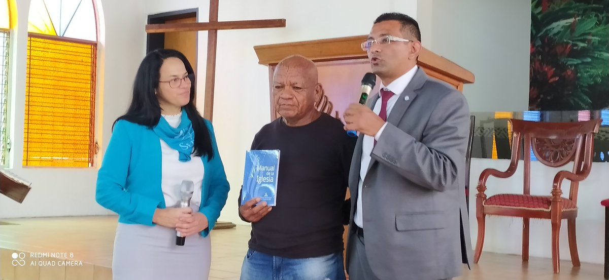 Iasd_anaco's tweet photo. En el Concilio de Ancianos, se reconoce la labor de dos hermanos que han brindado su servicio a Dios por medio del diaconado. 
Celia Nicolaza León con 36 años como Diaconisa.
Rafael Canelón con 31 años como Diácono. 
@mivenoriental @UVOriental https://t.co/k23oKXQo2K