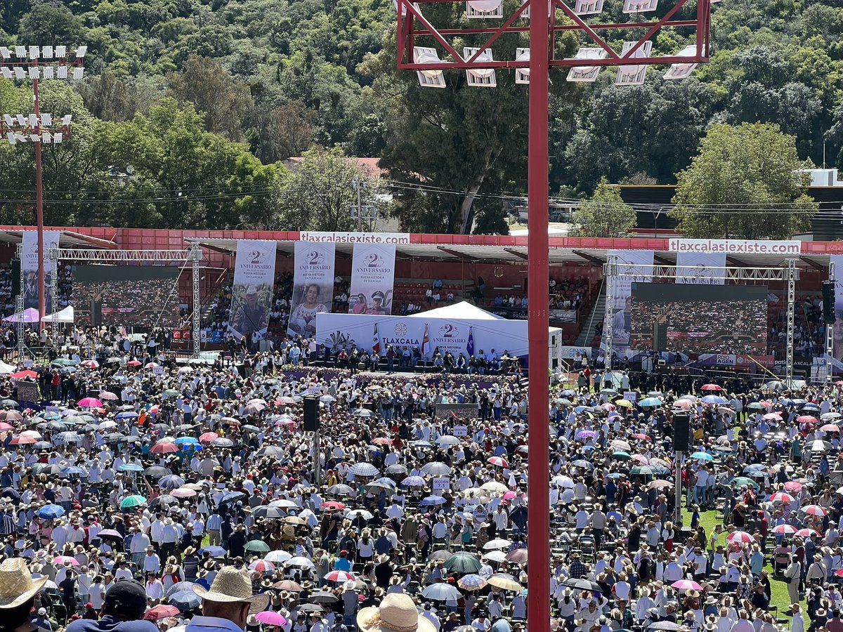 Tlaxcala está de fiesta, segundo informe de gobierno en Tlaxcala, #TlaxcalaSiExiste #LorenaGobernadora  @LorenaCuellar @SintesisMexico @SoldeTlaxcala