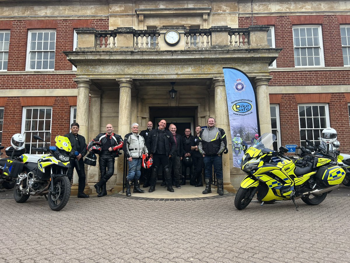 7 more satisfied bikers having upskilled their riding on todays @BikeSafeUK workshop…