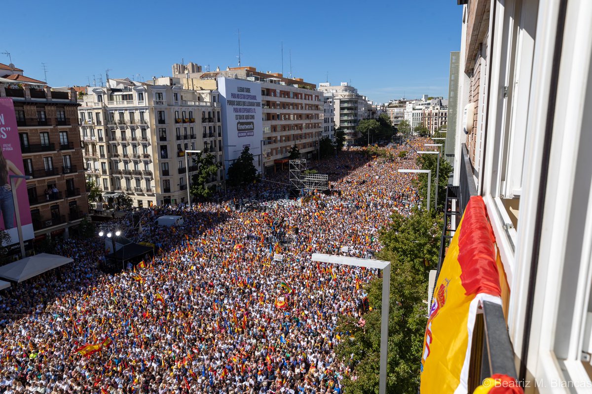 Cayetana Álvarez de Toledo tweet media