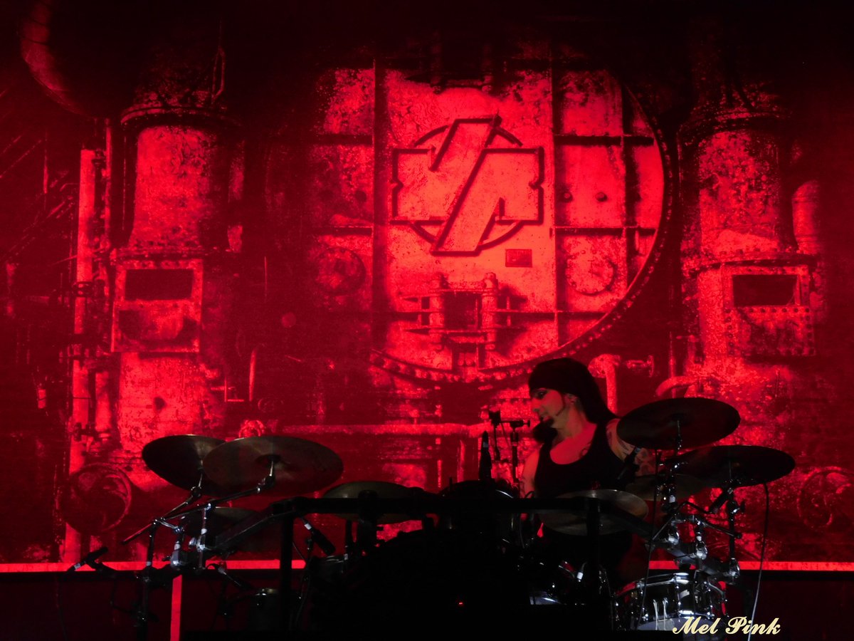 Konzertgeherin's tweet photo. 23. September 2023

Völkerball - A tribute to Rammstein beim Indian Summer in Elspe

#Völkerball 
#AtributetoRammstein 
#Rammstein 
#IndianSummer 
#Elspe 

1/24 https://t.co/2yYk5KTbOj