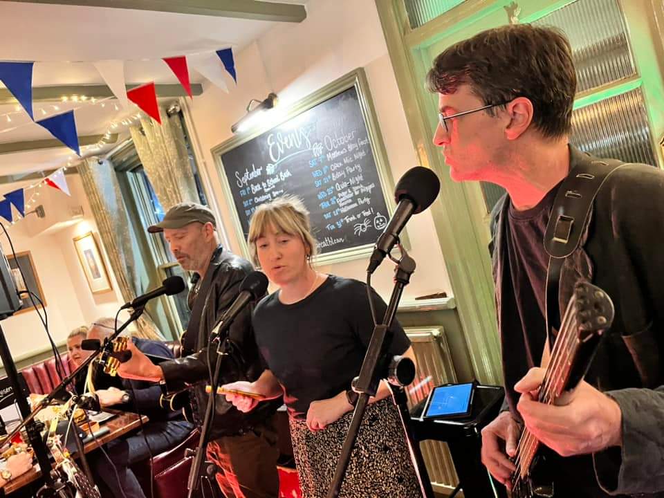FXU2Band's tweet photo. "Oooh". Just Be Good To Me or The Brightest Star bvs. In Blean a week or so ago. https://t.co/qOZ0ucW5tx