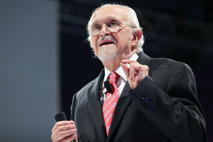 Dr. Mario Molina was a chemist whose research helped discover the Antarctic ozone hole; he achieved many accomplishments over the years, and was most notably a Nobel Prize winner in 1995.

Learn more about his life and studies here: nobelprize.org/prizes/chemist…

#HispanicHeritageMonth