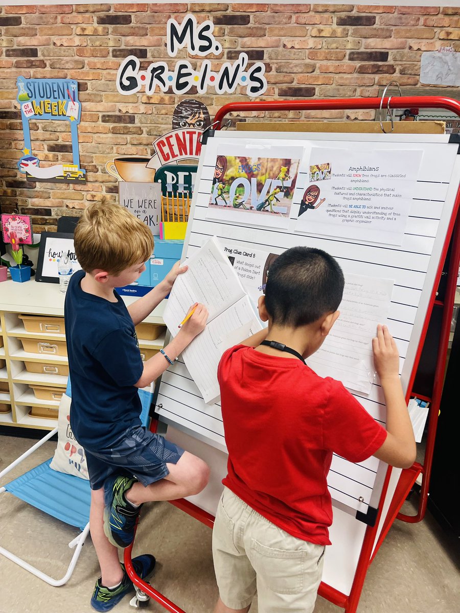 Learning Central idea with supporting their evidence, through a Scavenger Hunt about American Tree Frogs and Poison Dart Frogs! Working  with their peers and owning this on their terms! #1ProudTeacher #WhateverItTakes <a href="/TrentGJohnson/">Trent Johnson</a> <a href="/c10burggy/">burggy</a> <a href="/marlynn_montiel/">𝑀𝒶𝓇𝓁𝓎𝓃𝓃 𝑀𝑜𝓃𝓉𝒾𝑒𝓁</a> <a href="/CypresswoodES/">Cypresswood Elementary</a>