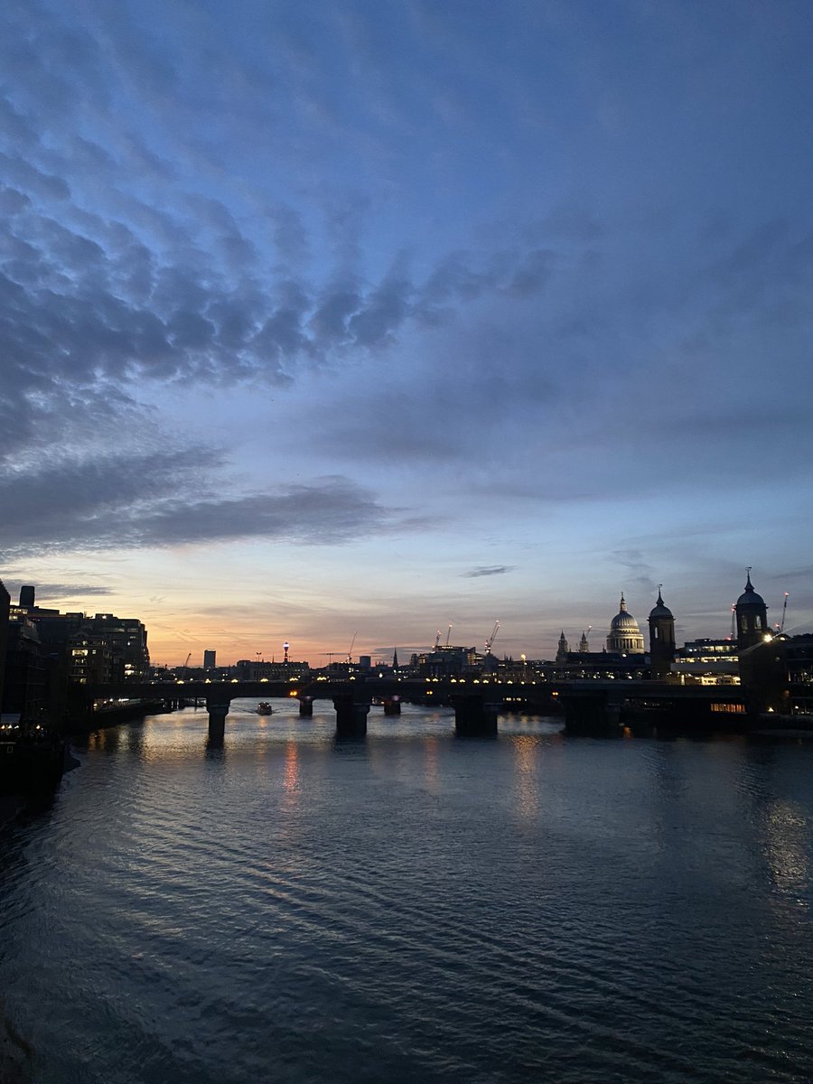 userilvb's tweet image. week-end à londres 🇬🇧