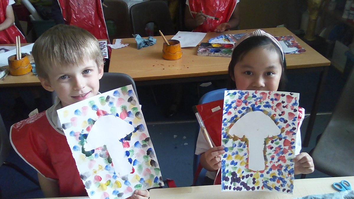 Last week Art club really enjoyed using paint to create their own Autumn themed silhouettes.