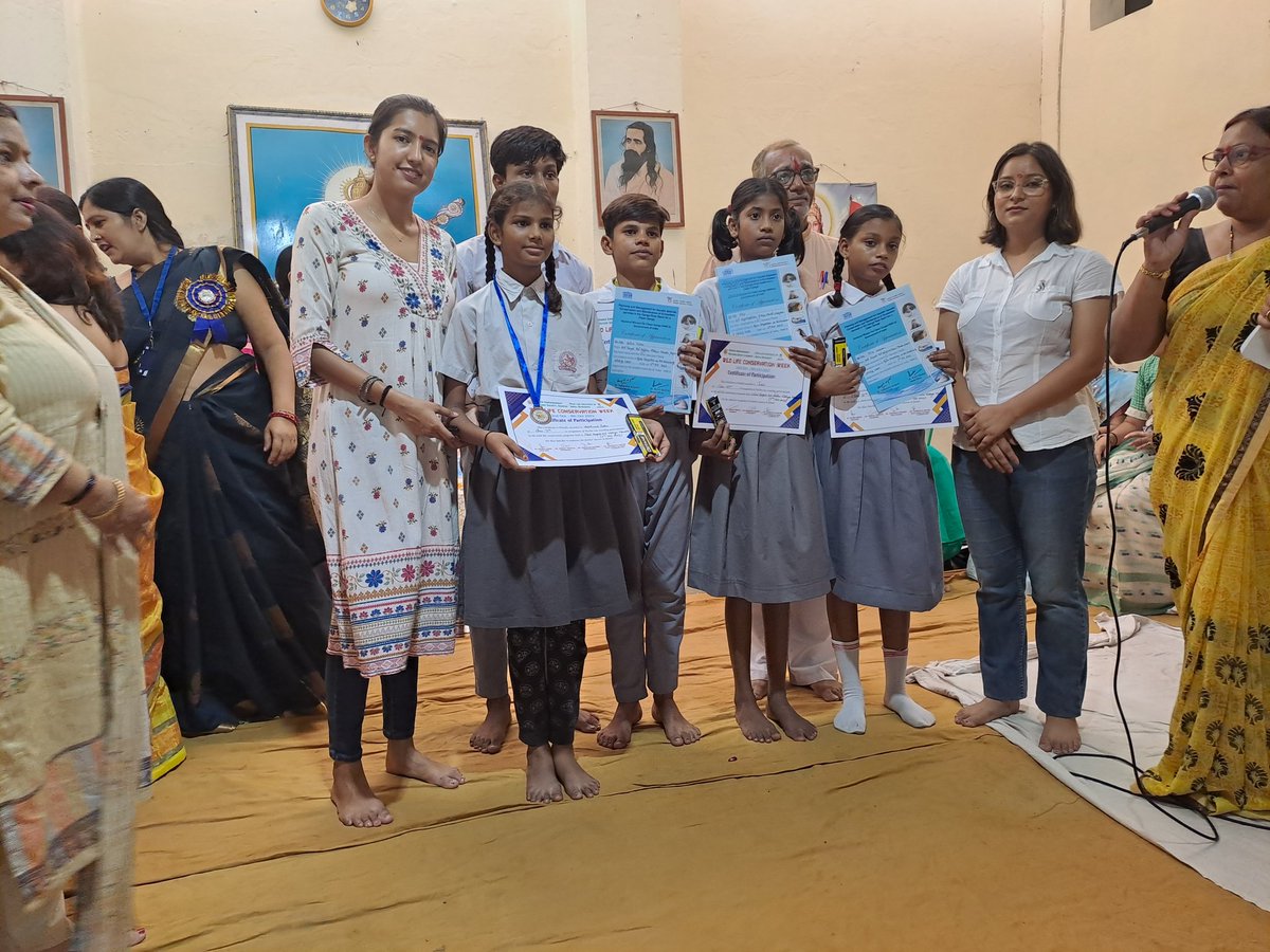 sangeeta_angom's tweet photo. In celebration of #NationalWildlifeWeek2023 (October 2nd-8th), WII-NMCG Team, in collaboration with  Women Empowerment Welfare Society, organized a biodiversity awareness program through various outdoor activities at Saraswati Shishu Mandir, LajpatNagar, Kanpur, Uttar Pradesh. https://t.co/d0RZR9MoNr