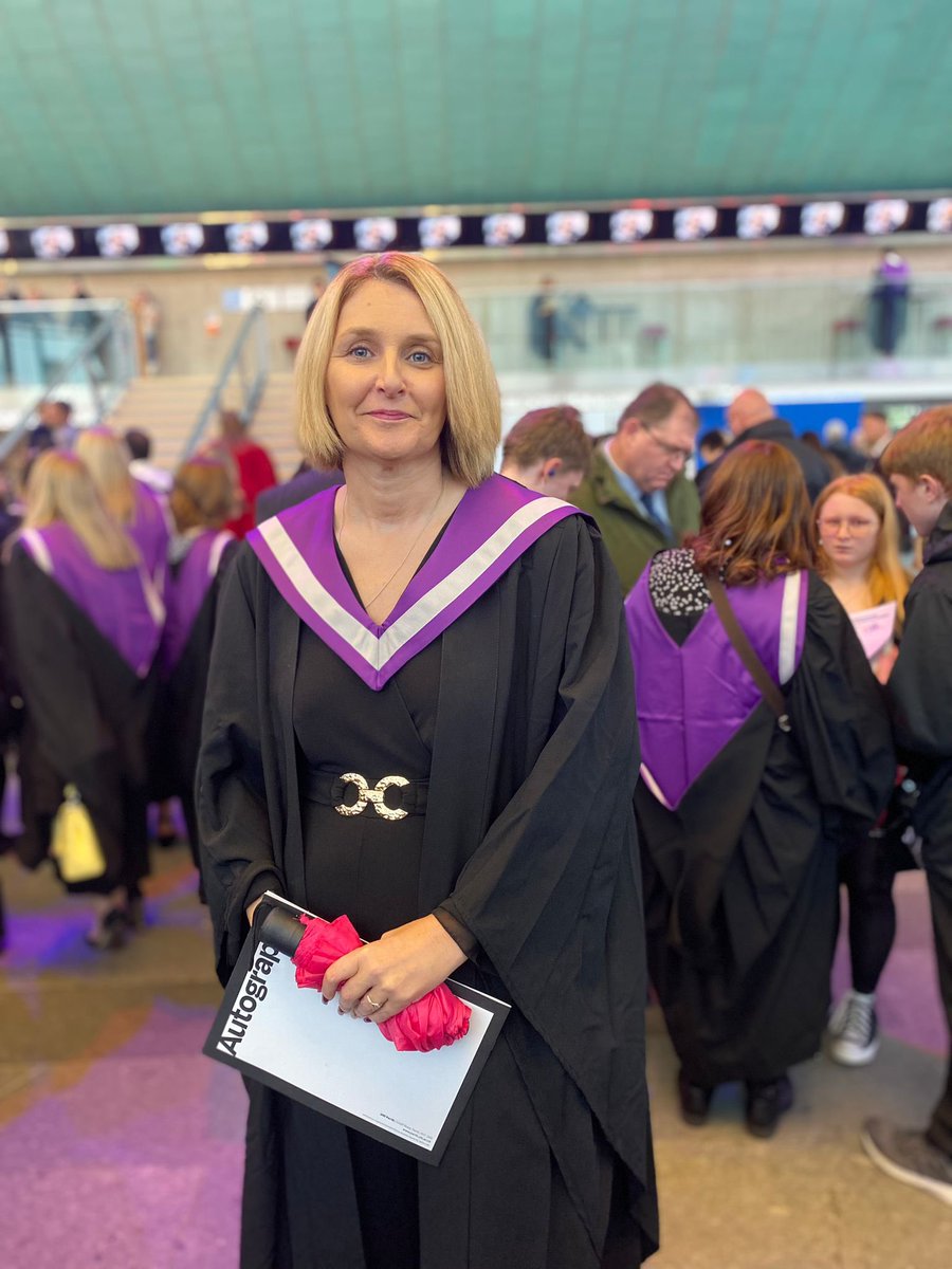 steer_miss's tweet photo. Well I finally graduated the other day. It’s been some journey. Now to begin the next one and complete my MSc Information and Library Studies. #librarian #bestjobever https://t.co/EiSmBT3qxi