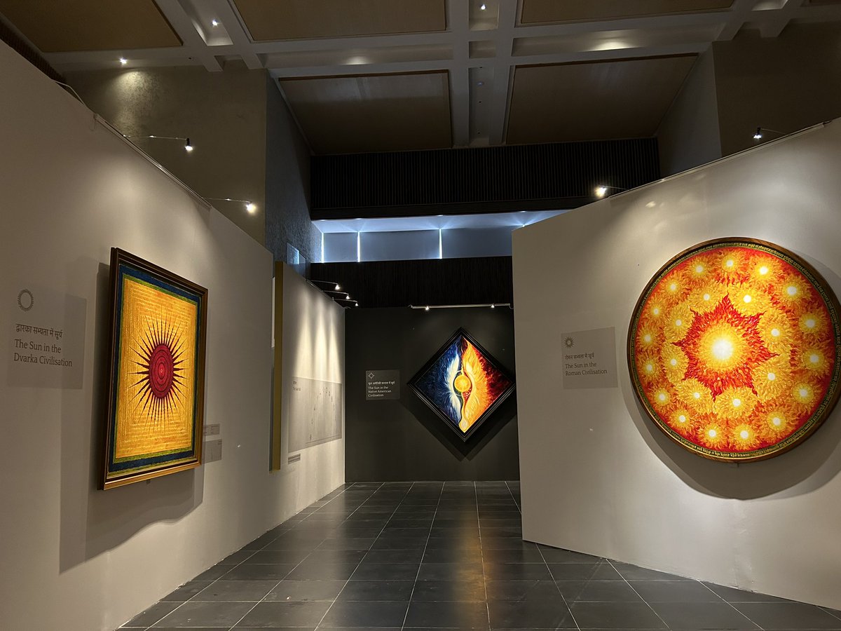 museum_bihar's tweet photo. Glimpses from the exhibition #Suryakal, now on view!

The exhibition is on view till 30th November, 2023 at the Bihar Museum, Patna.

Exhibition and graphic design by  Oases Design. 

#Suryakal #MentorArt #SunseriesbyUdayrajGadnis
#SunPaintings #UdayrajGadnis
#ShailendraKumarPatna
#ShailendraKumarPhotography #ChhathPuja #Chhath
#ChhathBihar #BiharMuseumBiennale2023 #BiharMuseumPatna