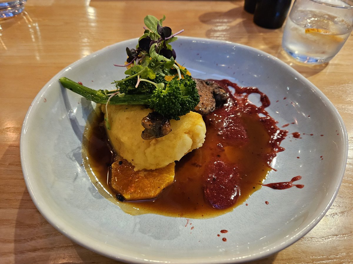 Eleanor Goldsmith tweet media