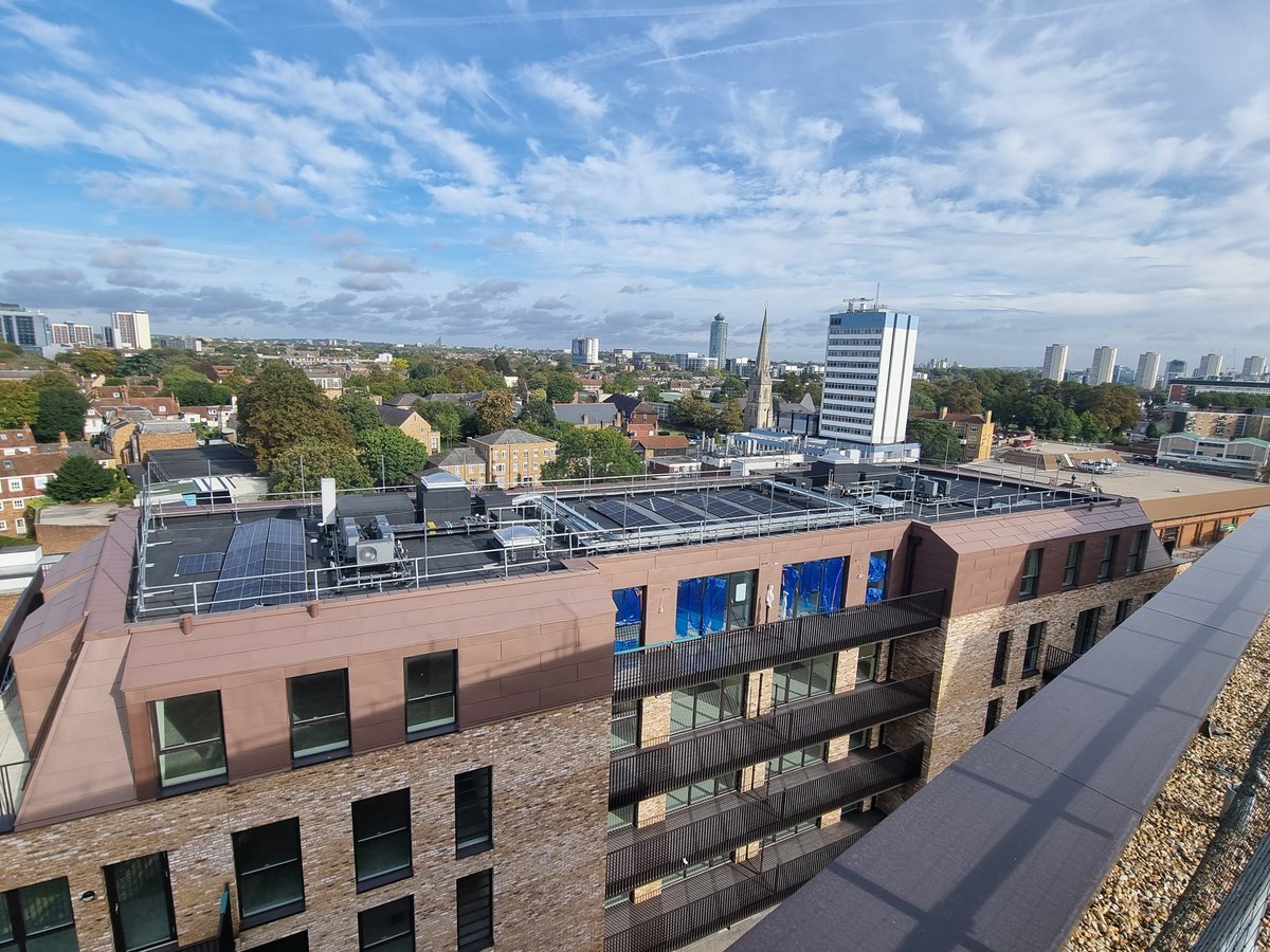 df_roofing's tweet photo. Our project on Brentford High Street is nearing completion. We have undertaken Hotmelt, Felt, Blue Roof and paving to this project. #roofing https://t.co/tjb2lpa5xL