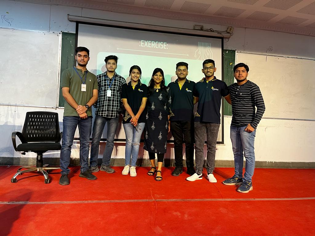 aadharshilalab's tweet photo. #Technology में नई उड़ान भरने की ओर अग्रसर #मेरठ के #सरकारी स्कूल

10000 छात्रो #Coding सिखाने के लक्ष्य के साथ व #आधारशिला लैब को सुचारू रूप से संचालित करने हेतु, 100 अध्यापको को #NEP2020 के तहत #Enactus #IITDelhi के साथ मिलकर 3 दिन #Coding  #AI Training दी गई।

@basicshiksha_up https://t.co/1d4Ho5BNgo