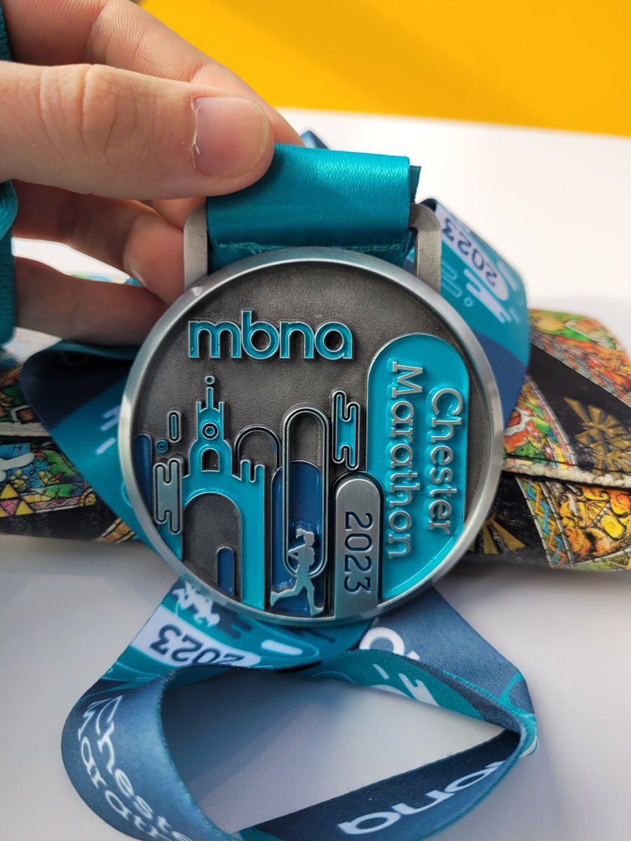northernrunner8's tweet photo. Chester marathon you were fab - how else could I spend my 30th birthday??!!  @chestermarathon @runr_uk @UKRunChat https://t.co/gq6CNWyiyz
